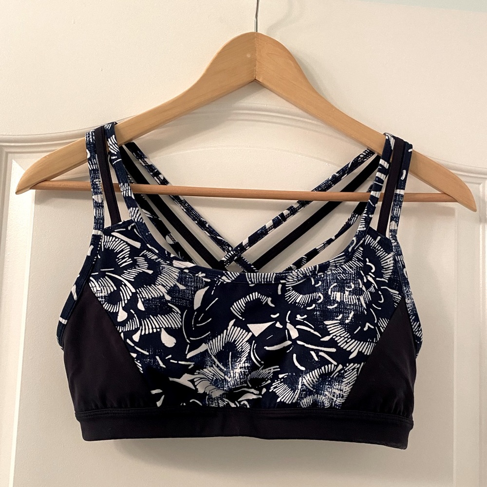 Athleta Fully Focused Sports Bra